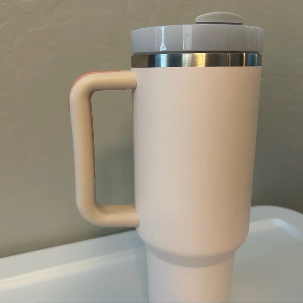 Stanley Rose Quartz Quencher H2O flowstate tumbler 40 oz Travel Mug with Handle - Picture 10 of 14